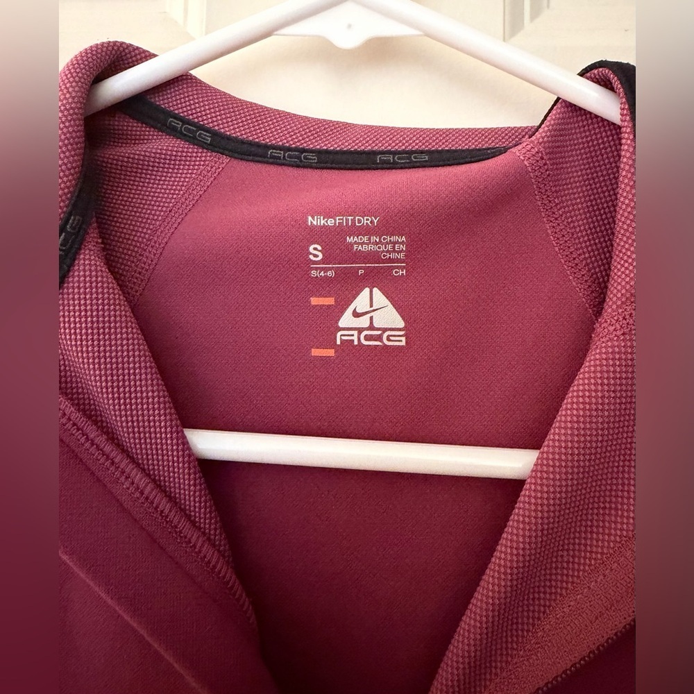 Nike ACG Fit Dry Fit 1/4 Zip Active Pullover in Pink, S - Picture 4 of 9
